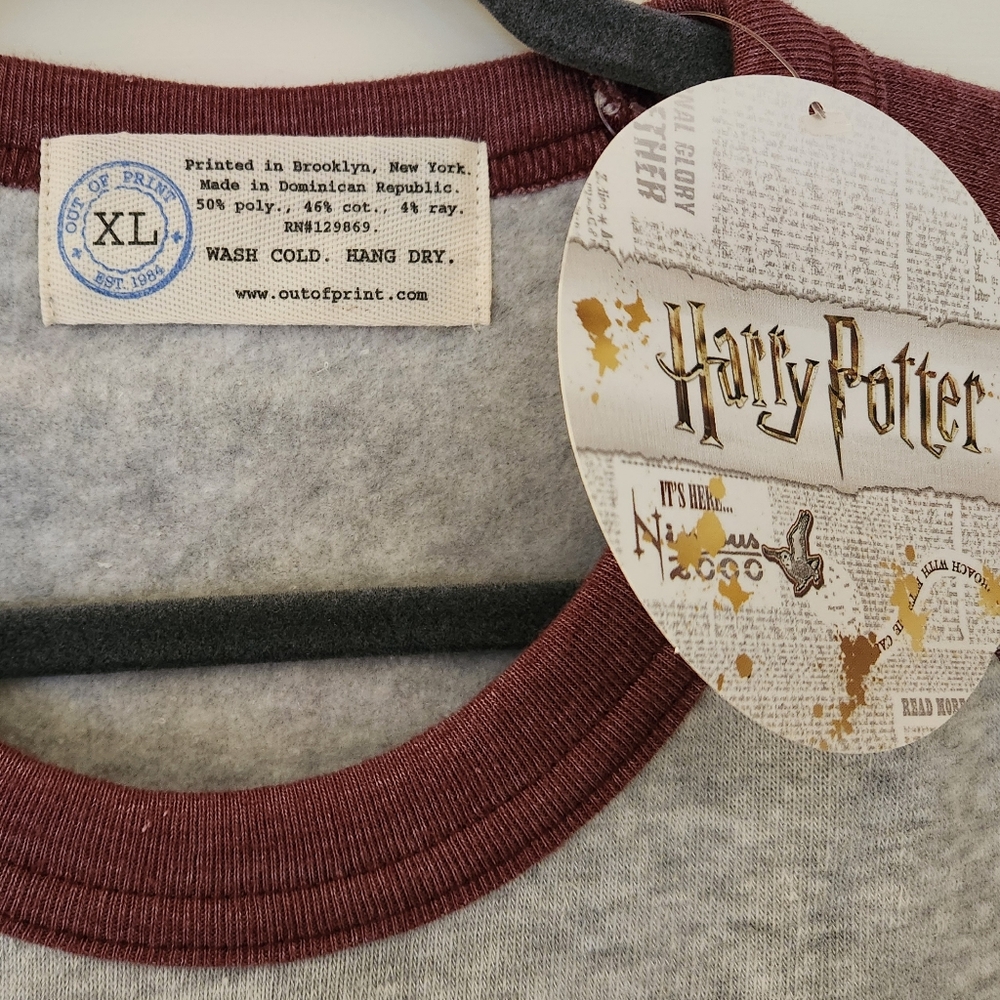 Out of Print - Harry Potter Raglan Sweatshirt 🪄🏰✨ - Picture 3 of 7